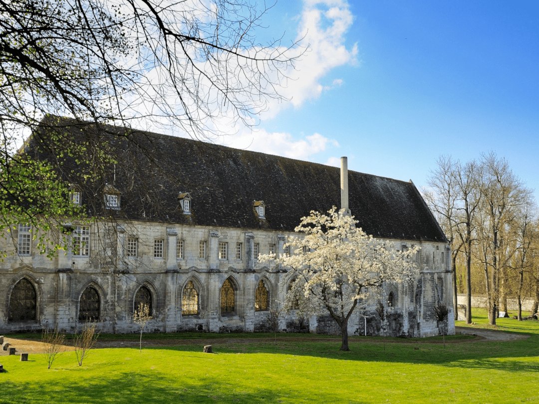 Abbaye Royale du Moncel - PONTPOINT - 11 KM