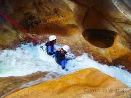 🧗 Canyoning & Aqua-Rando (Maison des Guides).