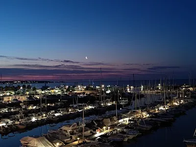 Plage Golfe-Juan