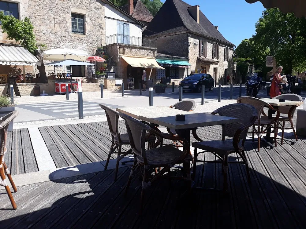 Ă€ l'Ancre de Salut