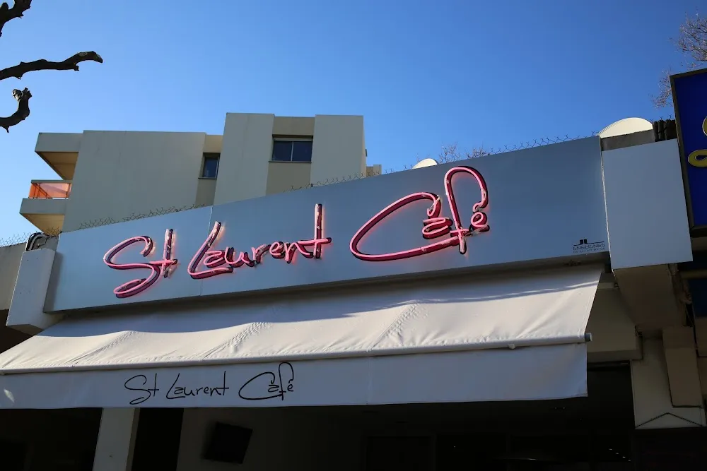 Saint Laurent Café