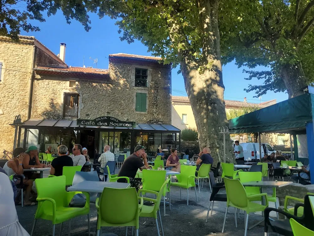 Café des sources by Joel