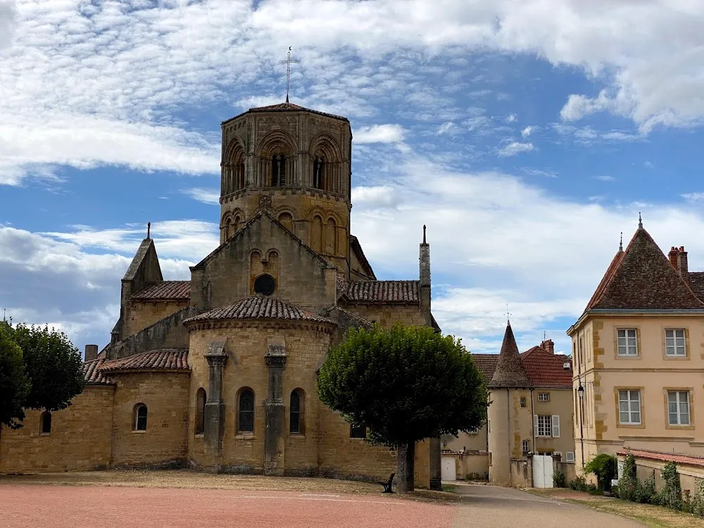 Collégiale Saint-Hilaire de Semur-en-Brionnais