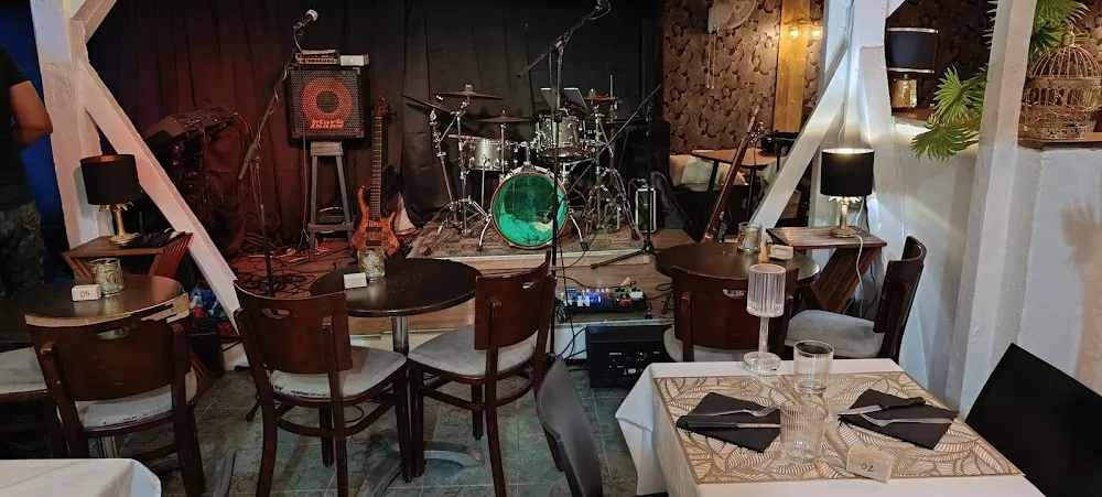Le Ti Paris Jazz Club