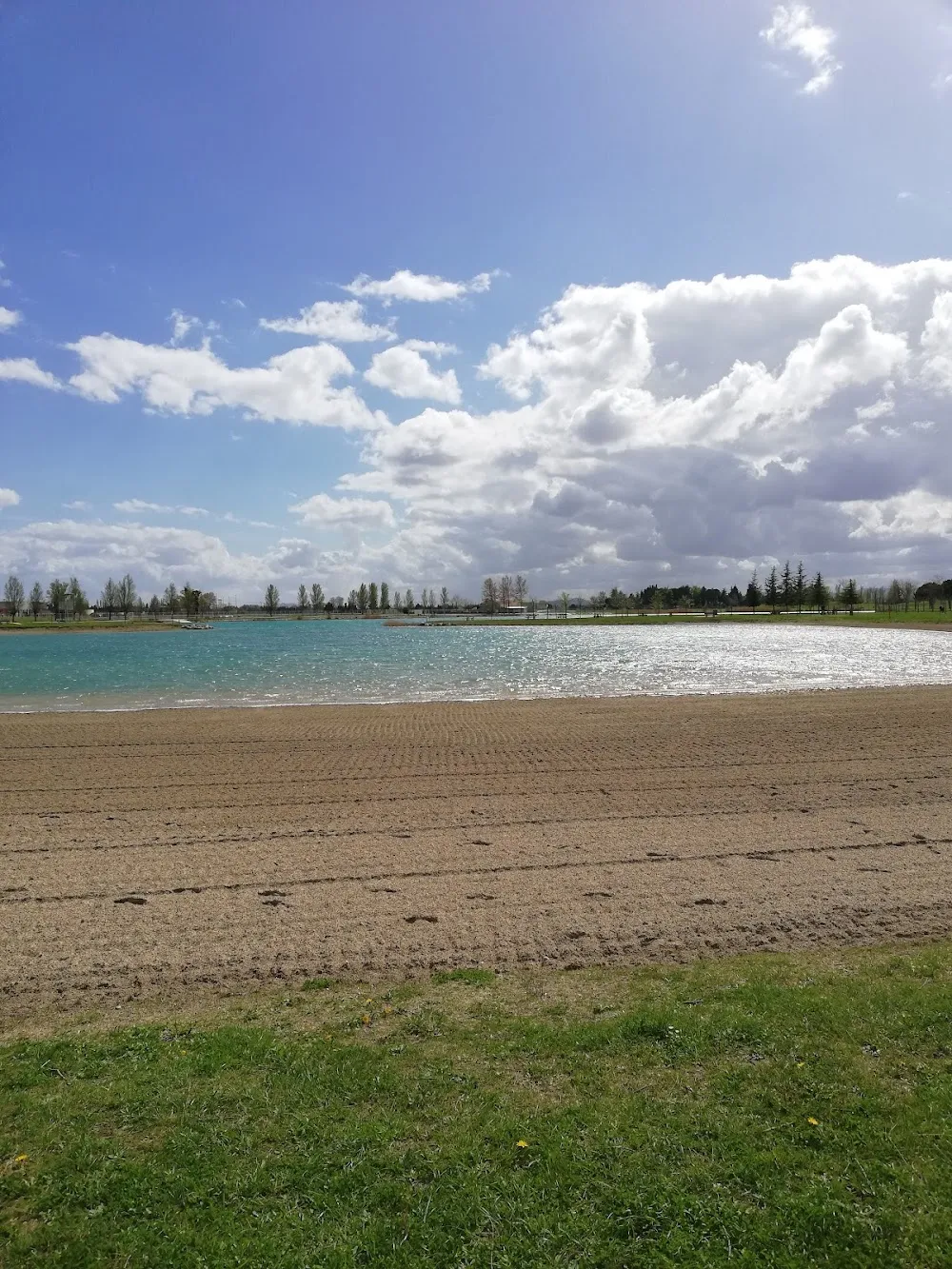 Plan d'eau, baignade surveillée