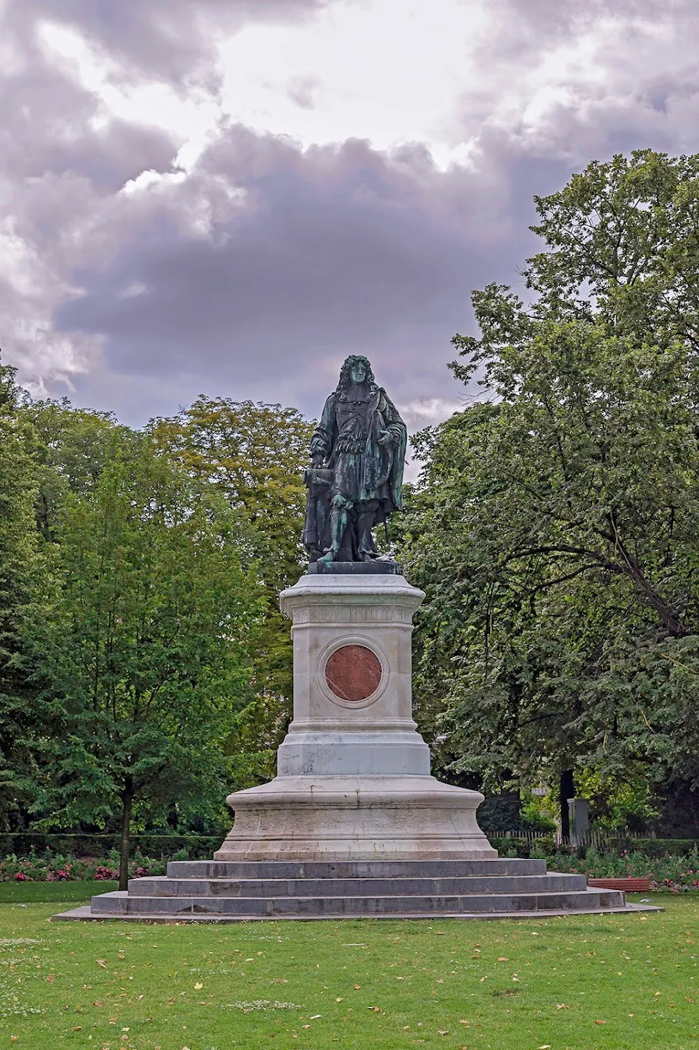 Square Colbert