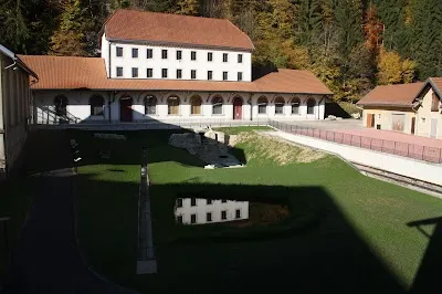 Moulins Souterrains du Col-des-Roches