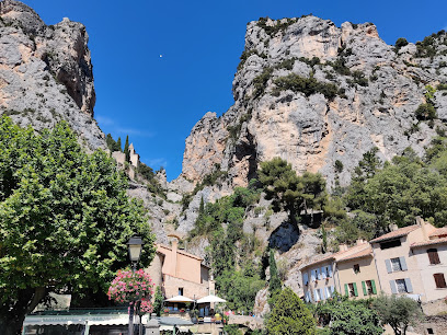 ✨ Moustiers-Sainte-Marie