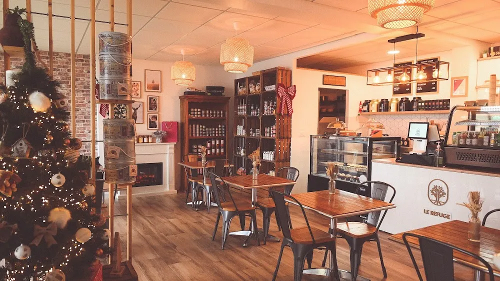 LE REFUGE / Food & Coffee