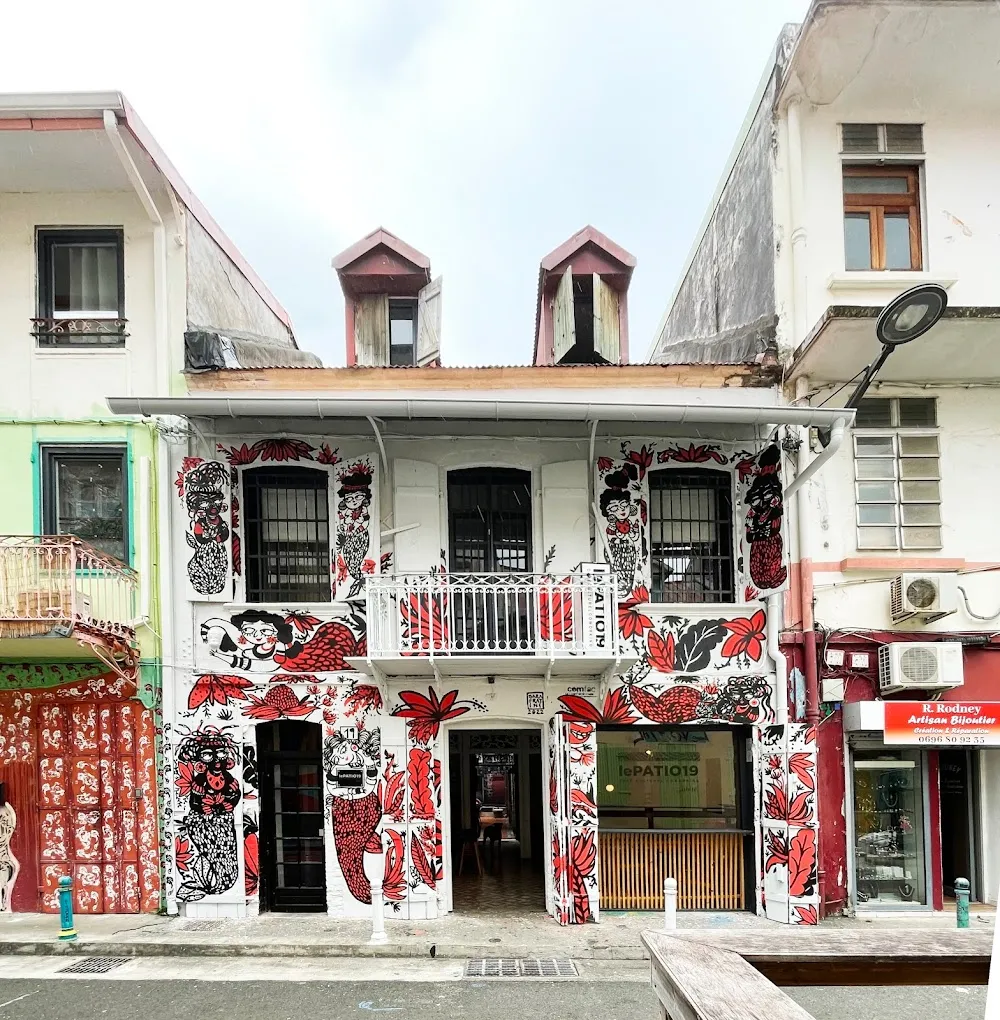 LEPATIO19 | café culturel coworking