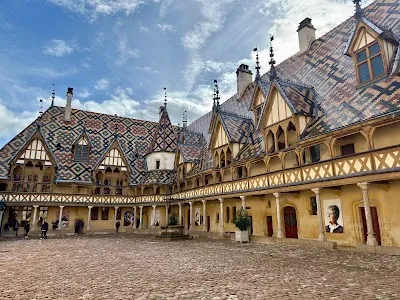 HĂŽtel-Dieu - Hospices de Beaune