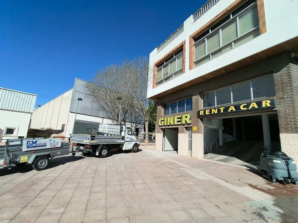 Rent a Car Giner