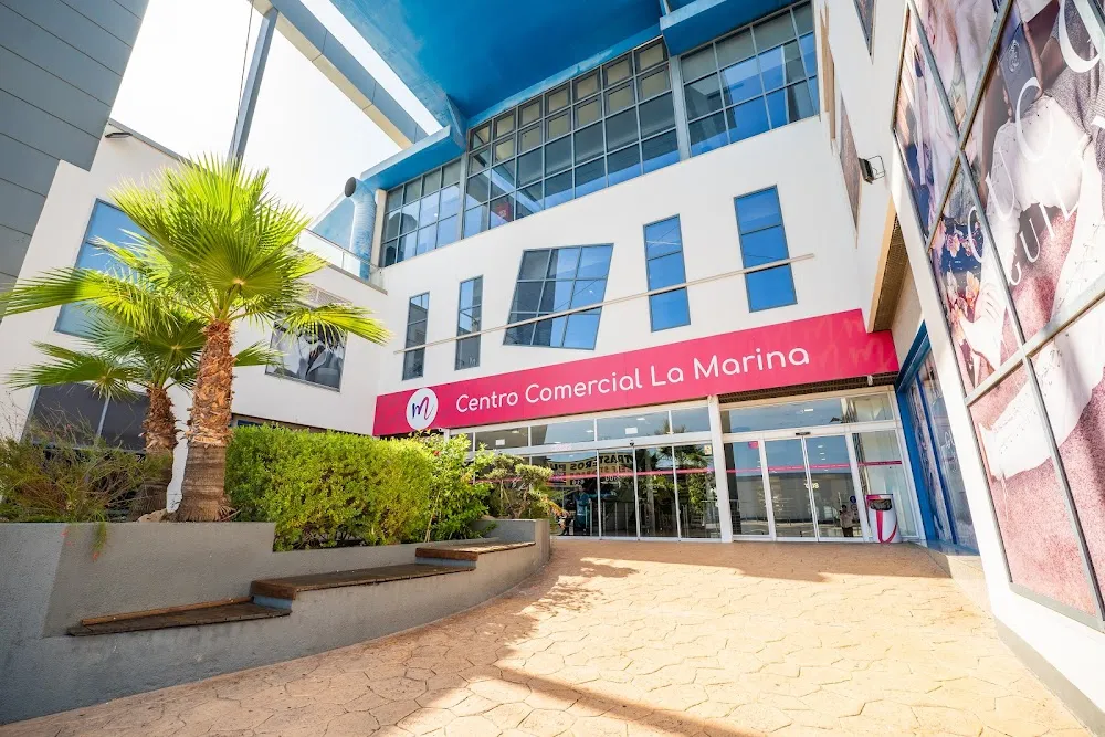 Centro Comercial La Marina