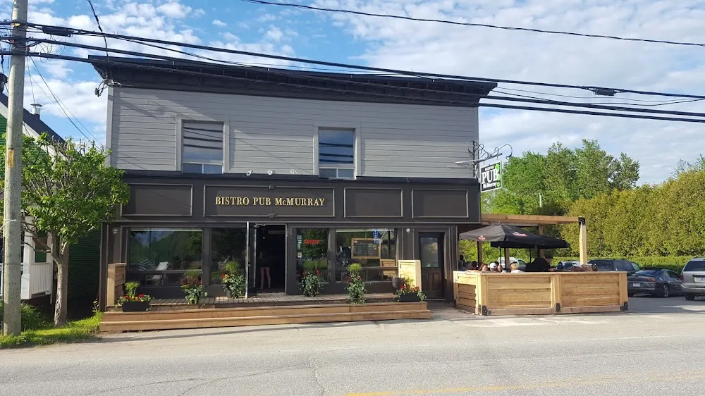Bistro Pub McMurray
