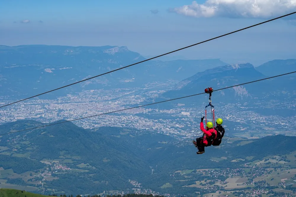 Tyrolienne géante - Adrenaline Park